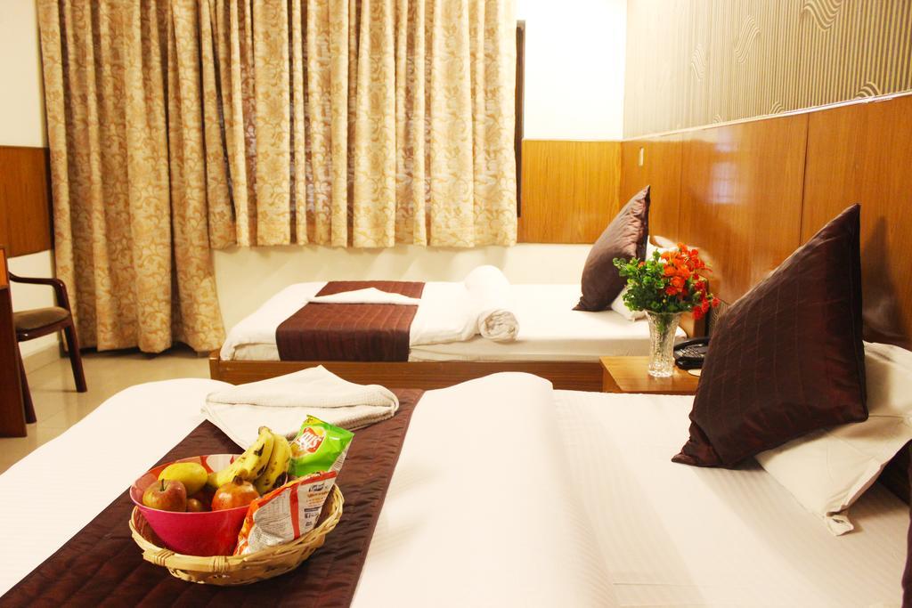 Hotel Delhi Marine Club C6 Vasant Kunj Új-Delhi Kültér fotó