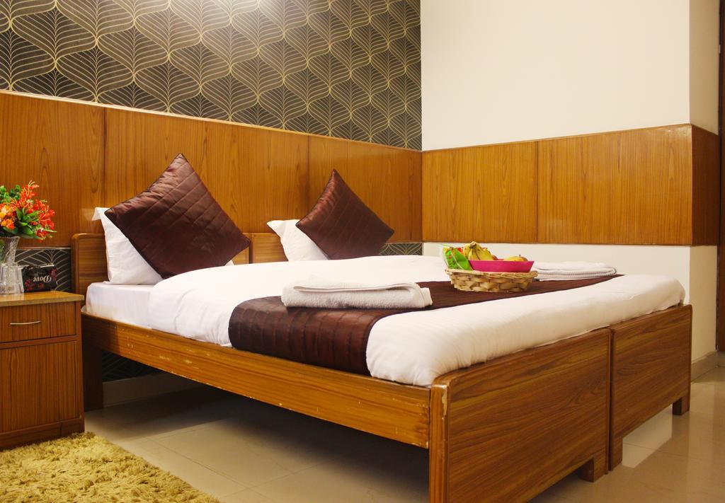 Hotel Delhi Marine Club C6 Vasant Kunj Új-Delhi Kültér fotó